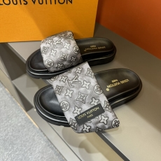 Louis Vuitton Slippers